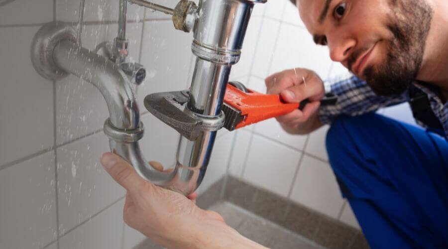 Leaking toilet repair in Dover, DE